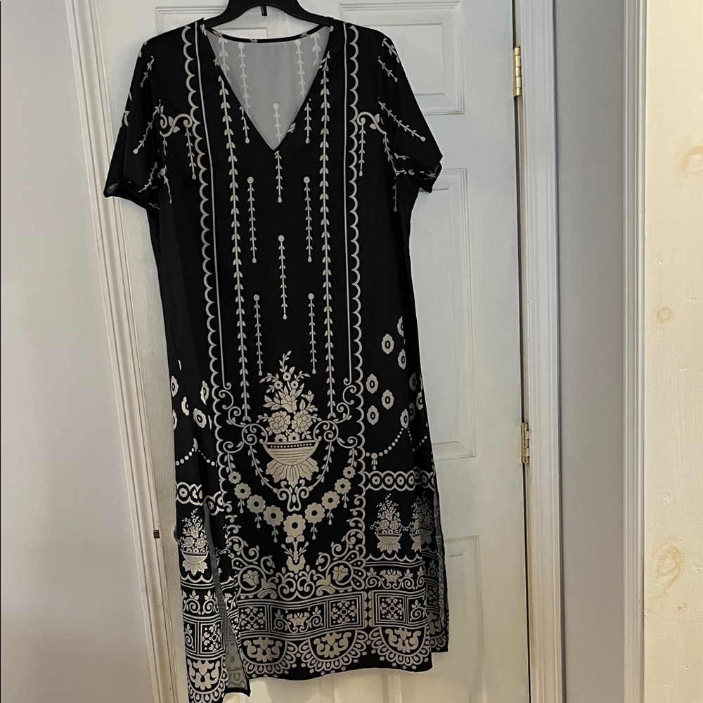 SHEIN Black and Tan Maxi Dress